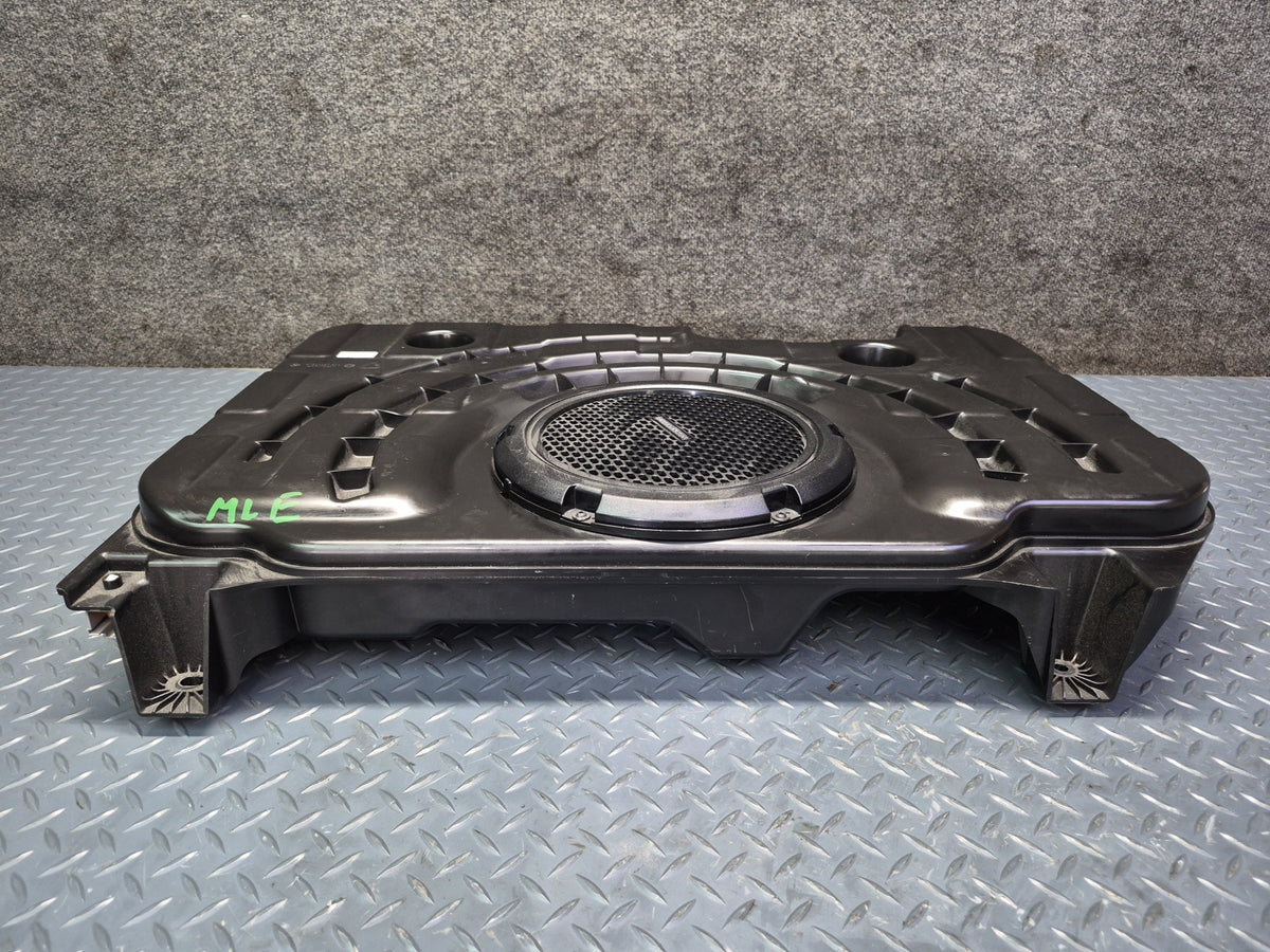 2017-2020 Maserati Levante M161 Rear Audio Subwoofer Speaker Box Assembly