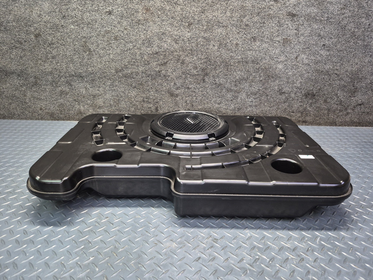2017-2020 Maserati Levante M161 Rear Audio Subwoofer Speaker Box Assembly