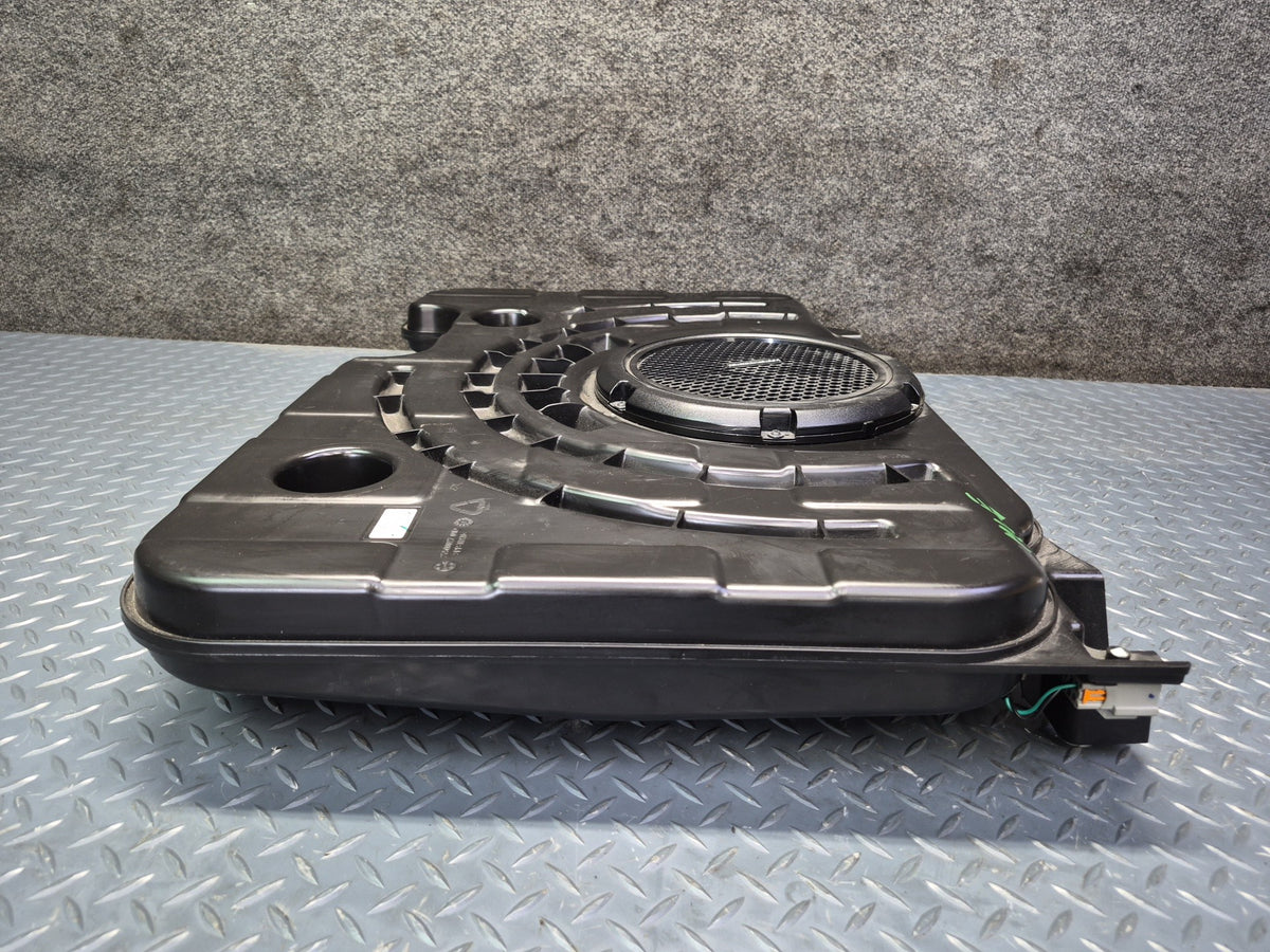 2017-2020 Maserati Levante M161 Rear Audio Subwoofer Speaker Box Assembly