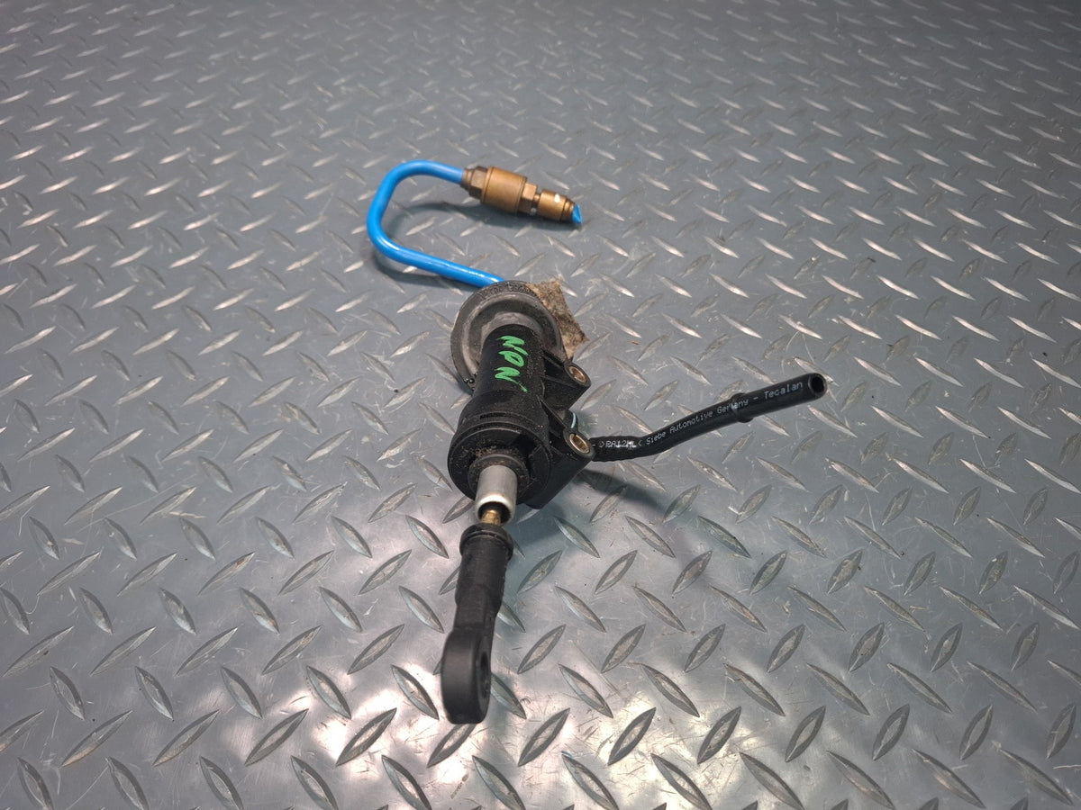 1999-2005 Porsche 911 996 Manual Transmission Clutch Master Cylinder