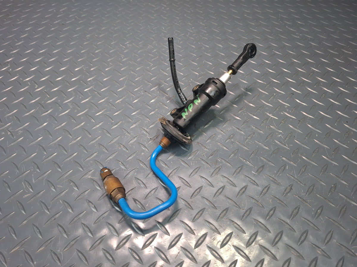 1999-2005 Porsche 911 996 Manual Transmission Clutch Master Cylinder