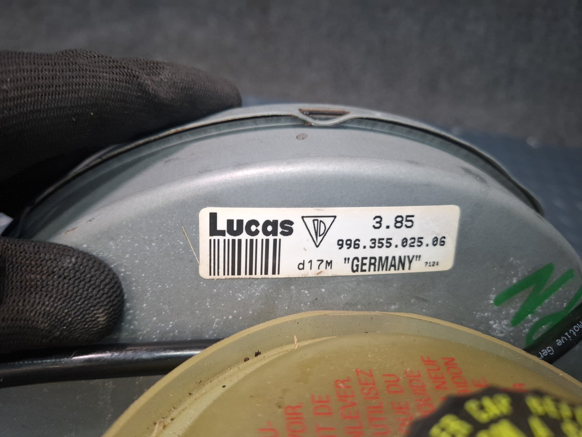 1999-2005 Porsche 911 996 Brake Master Cylinder Booster Fluid Reservoir Tank