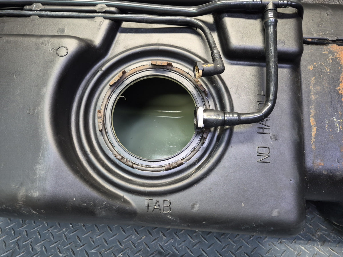 2004-2007 Hummer H2 6.0L Gas Fuel Tank Unit