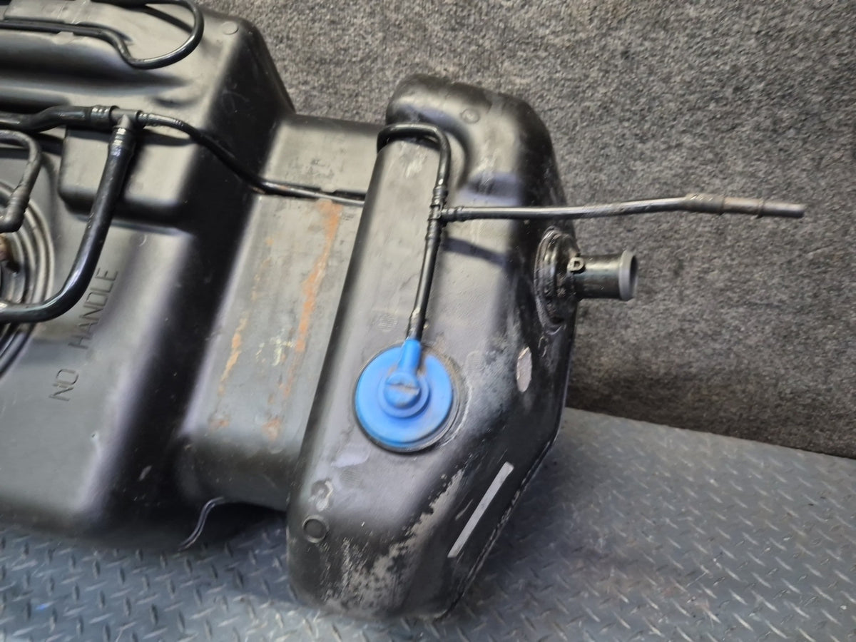 2004-2007 Hummer H2 6.0L Gas Fuel Tank Unit