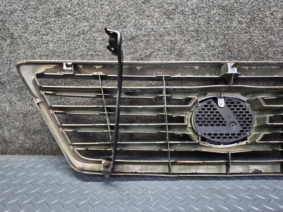 2005-2007 Lexus UZJ100L LX470 Front Engine Radiator Chrome Grille Cover w Emblem