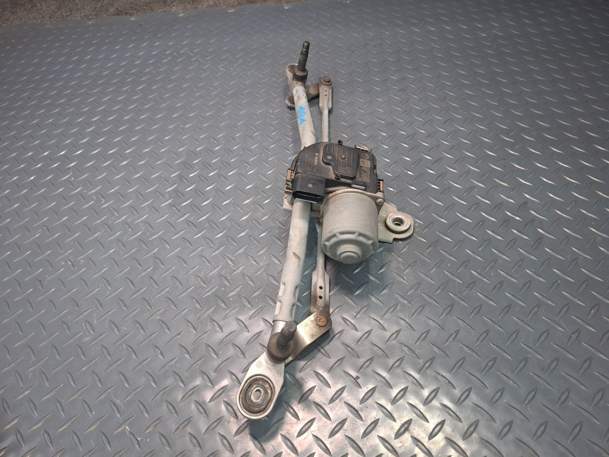 17-21 Alfa Romeo Giulia Wiper Windshield Transmission Linkage Motor OEM