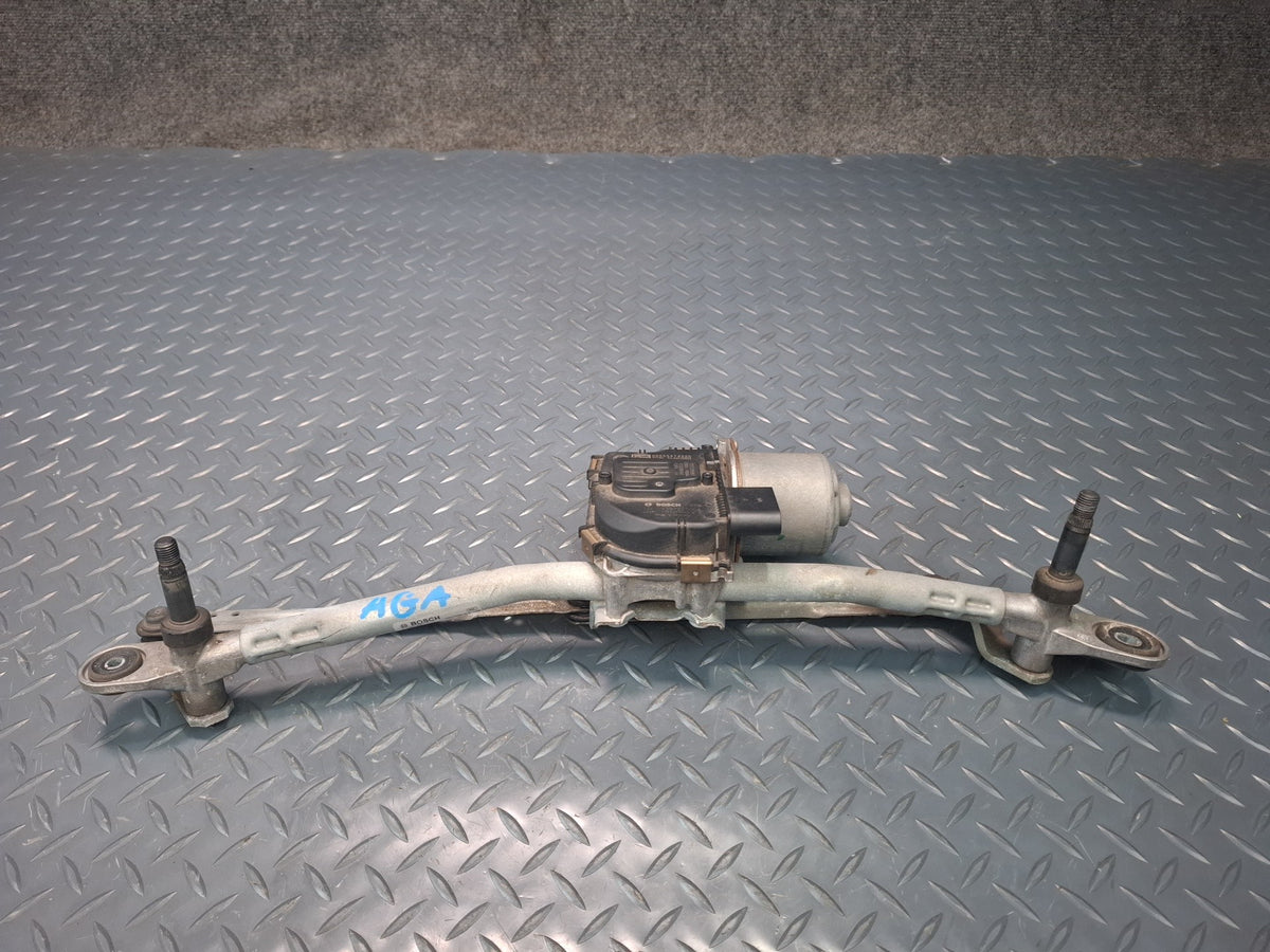 17-21 Alfa Romeo Giulia Wiper Windshield Transmission Linkage Motor OEM