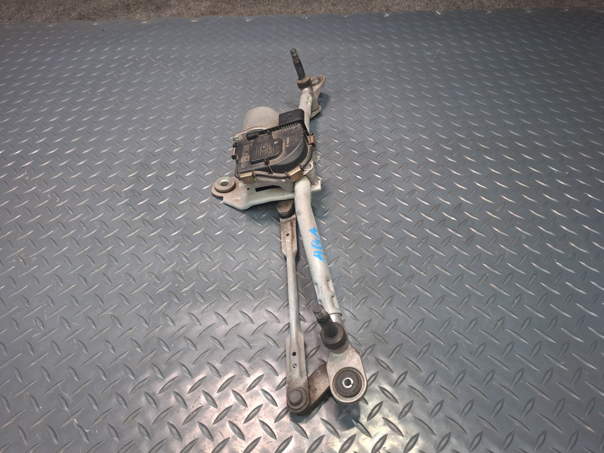17-21 Alfa Romeo Giulia Wiper Windshield Transmission Linkage Motor OEM