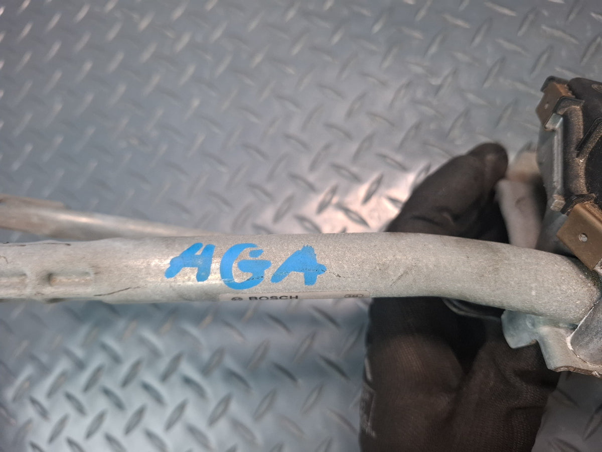 17-21 Alfa Romeo Giulia Wiper Windshield Transmission Linkage Motor OEM