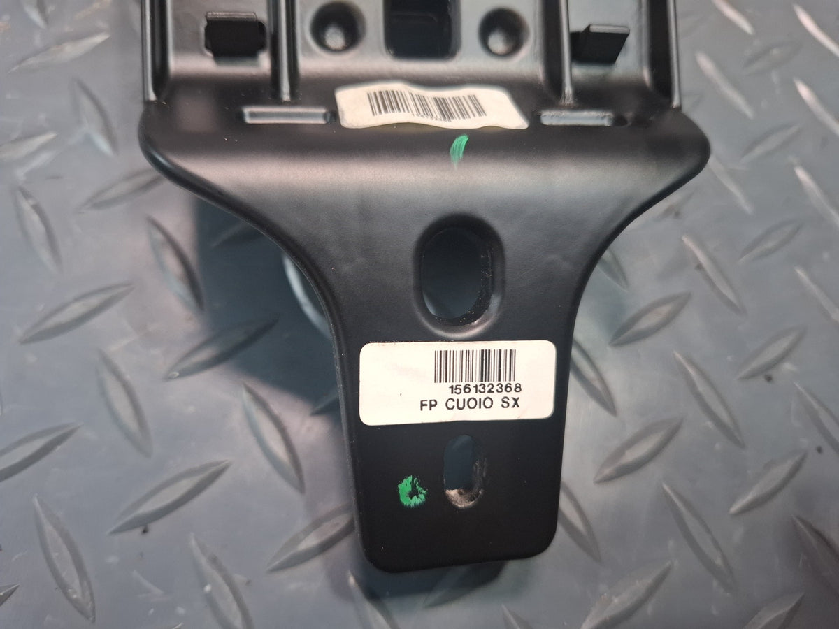 17-19 Alfa Romeo Giulia Center Console Arm Rest Lid Leather Brown OEM