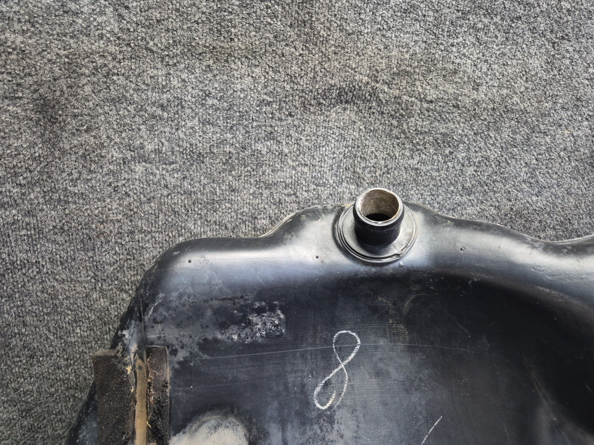 1994-1997 BMW E31 840Ci Fuel Tank Unit 1182313