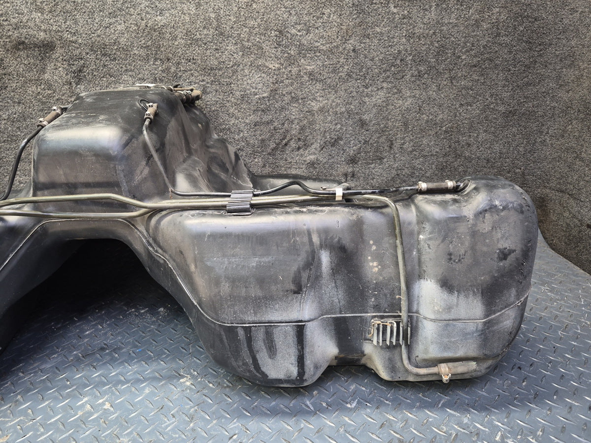 1994-1997 BMW E31 840Ci Fuel Tank Unit 1182313