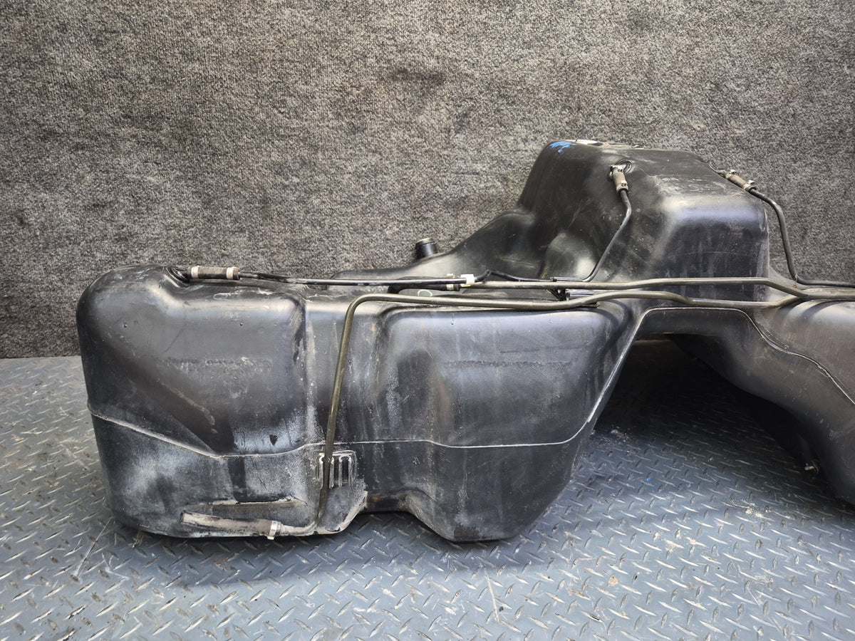 1994-1997 BMW E31 840Ci Fuel Tank Unit 1182313