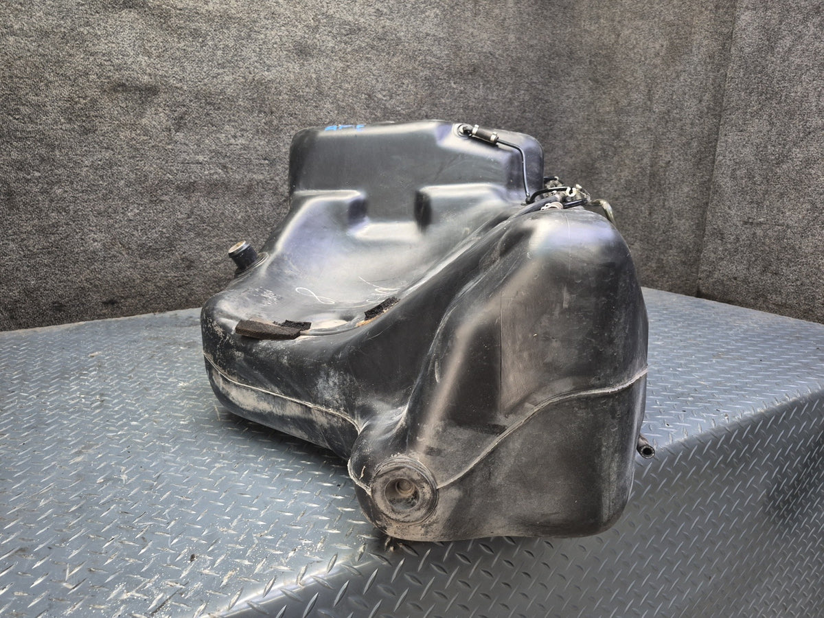 1994-1997 BMW E31 840Ci Fuel Tank Unit 1182313