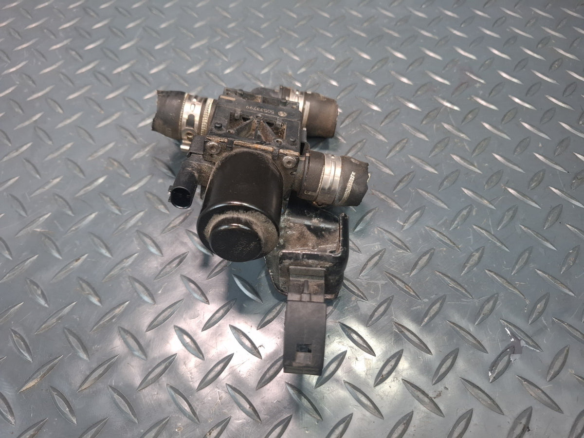 17-19 Alfa Romeo Giulia Q4 Engine Water Heater Valve Unit Assembly 50533799 OEM