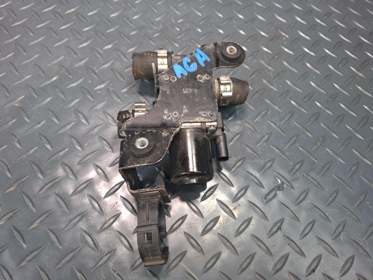 17-19 Alfa Romeo Giulia Q4 Engine Water Heater Valve Unit Assembly 50533799 OEM
