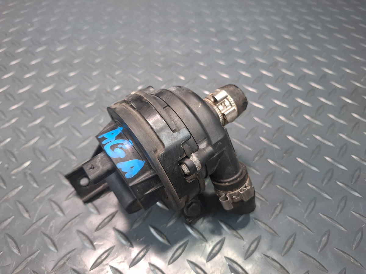 17-23 Alfa Romeo Giulia Q4 952 Engine Auxiliary Water Coolant Pump OEM