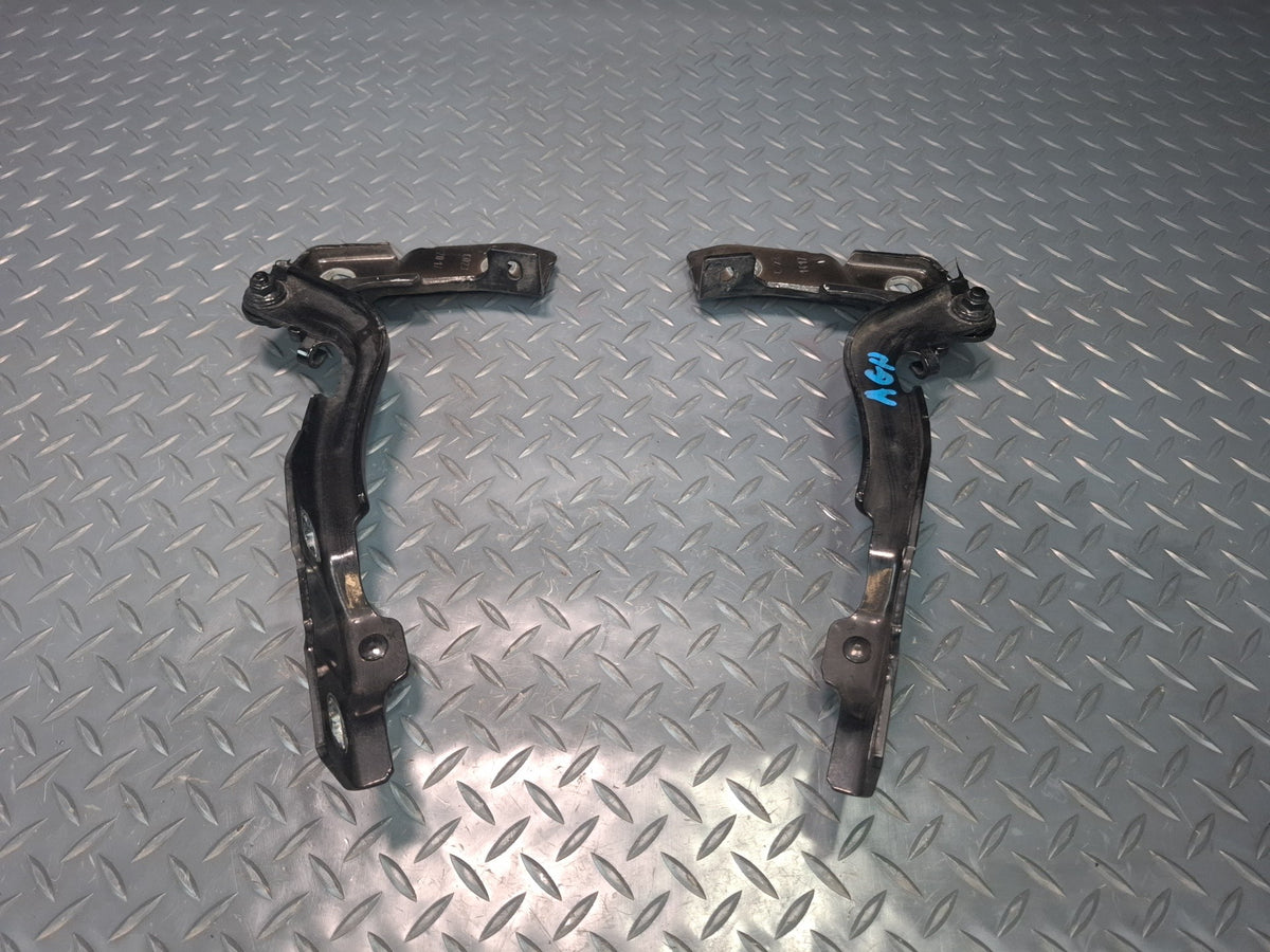 17-22 Alfa Romeo Giulia Set of 2 Front Left & Right Hood Hinge Black OEM