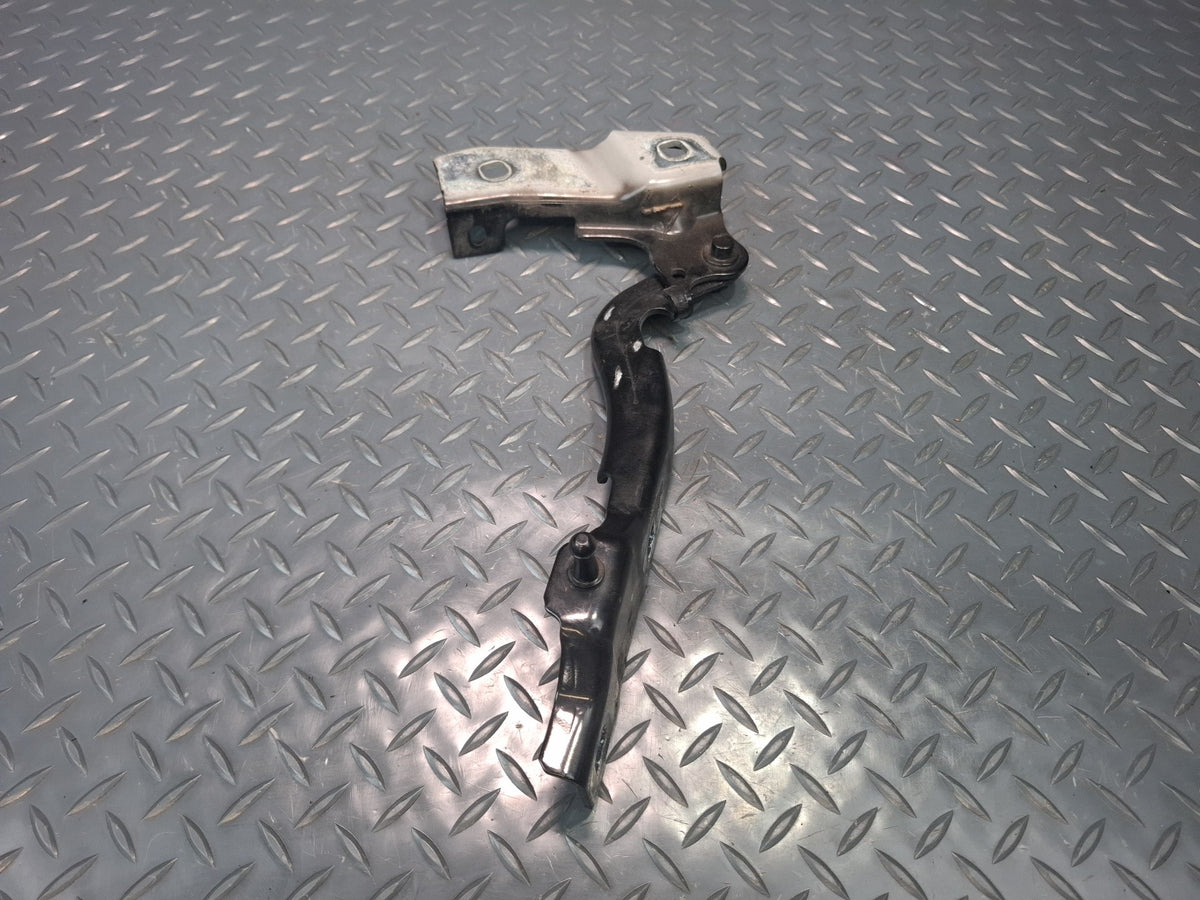 17-22 Alfa Romeo Giulia Set of 2 Front Left & Right Hood Hinge Black OEM