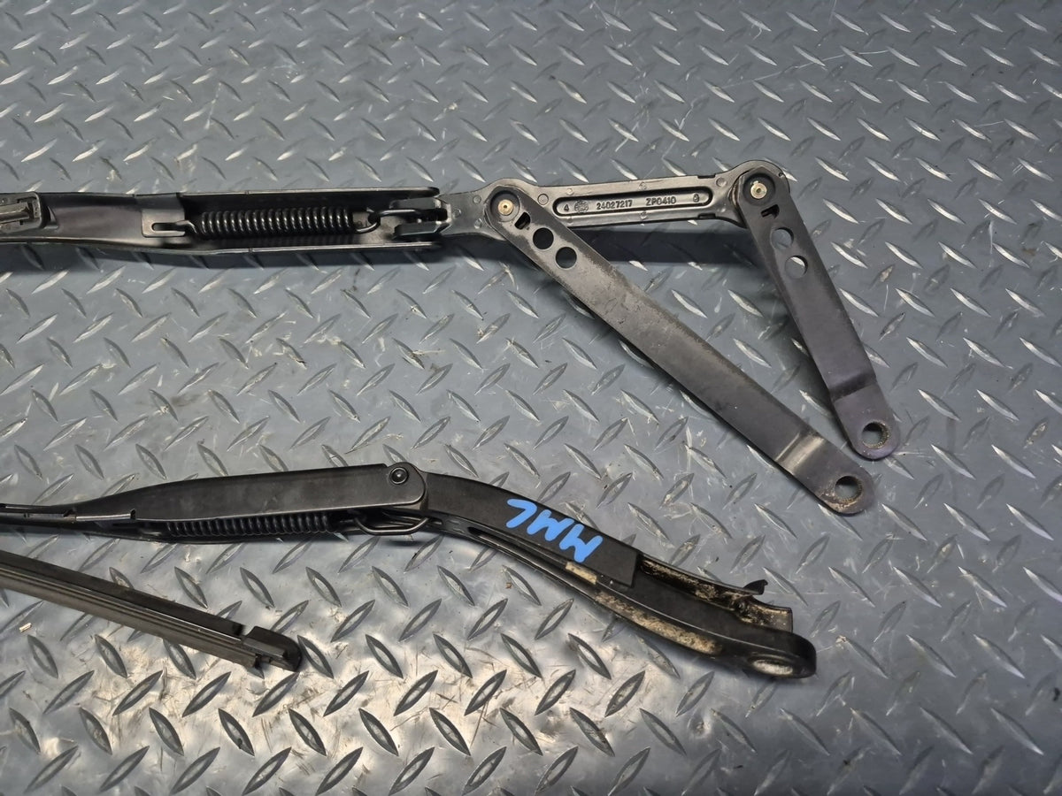 2012-2015 Mercedes W166 Ml-class Set of 2 Front Left & Right Wiper Arm