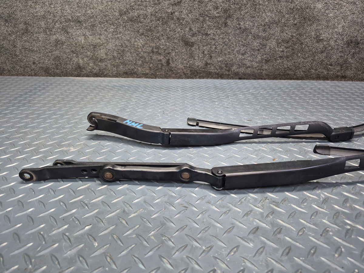 2012-2015 Mercedes W166 Ml-class Set of 2 Front Left & Right Wiper Arm