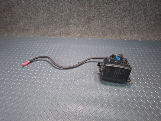 17-19 Alfa Romeo Giulia Q4 952 Engine Bay Fuse Relay Box Module Unit OEM