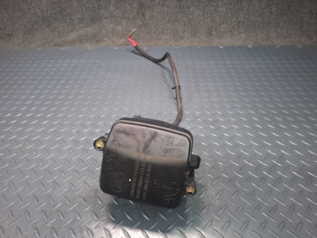 17-19 Alfa Romeo Giulia Q4 952 Engine Bay Fuse Relay Box Module Unit OEM