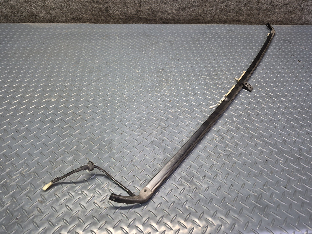 93-98 Toyota Hiace KZH106W Rear Tailgate Upper & Lower Auto Curtain Rail Set OEM