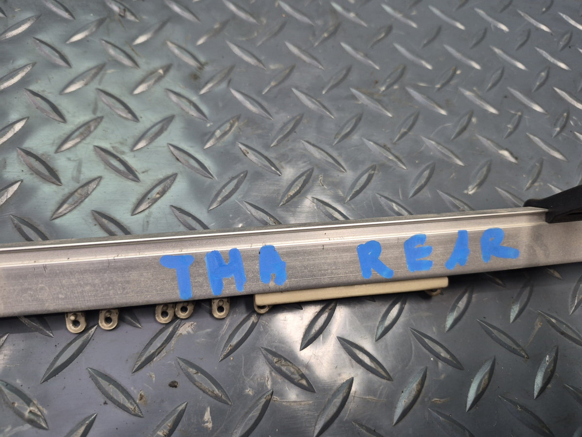 93-98 Toyota Hiace KZH106W Rear Tailgate Upper & Lower Auto Curtain Rail Set OEM