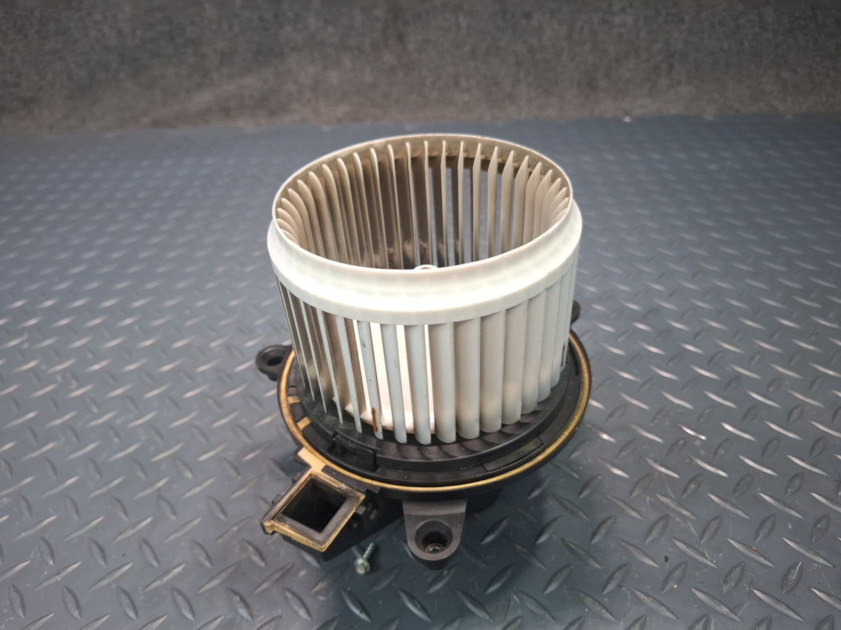 17-26 Alfa Romeo Giulia A/C Heater Blower Motor Fan w Resistor OEM