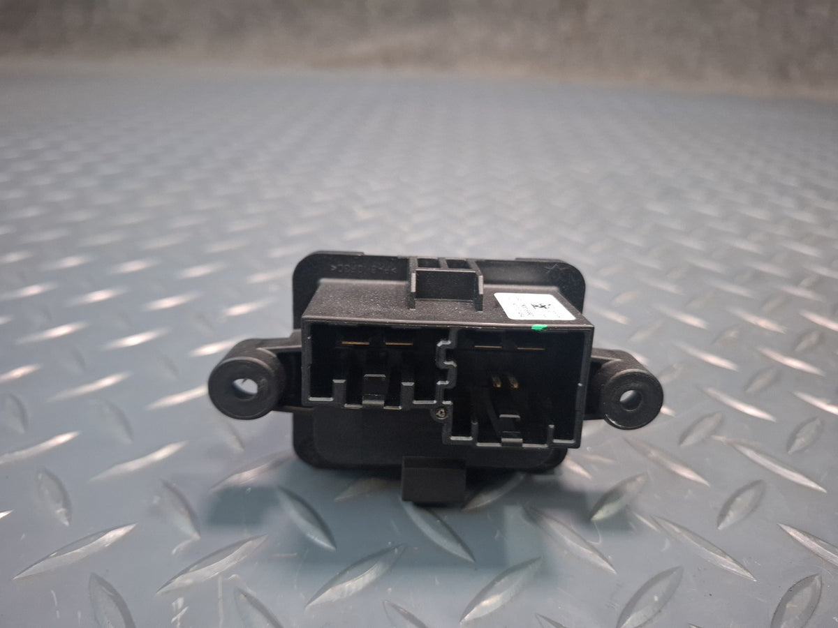 17-26 Alfa Romeo Giulia A/C Heater Blower Motor Fan w Resistor OEM