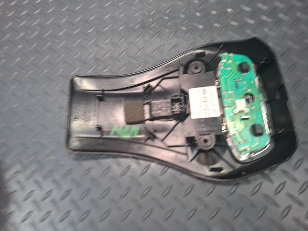 99-04 Porsche 911 996 Coupe Front Overhead Console Dome Reading Light Damaged