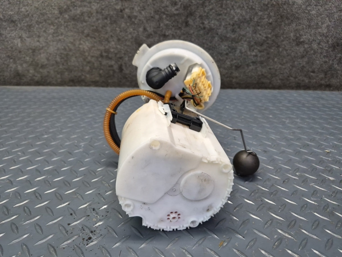 17-24 Alfa Romeo Giulia 2.0L Fuel Pump Level Sensor Sending Unit OEM