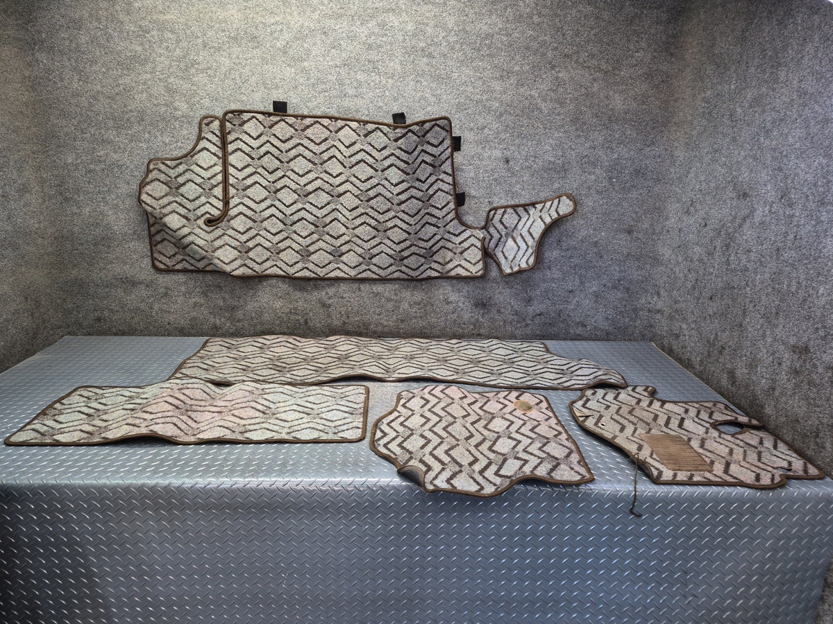 94-95 Toyota Hiace KZH106W Custom Set of 5 Interior Floor MAT Carpet Liner OEM