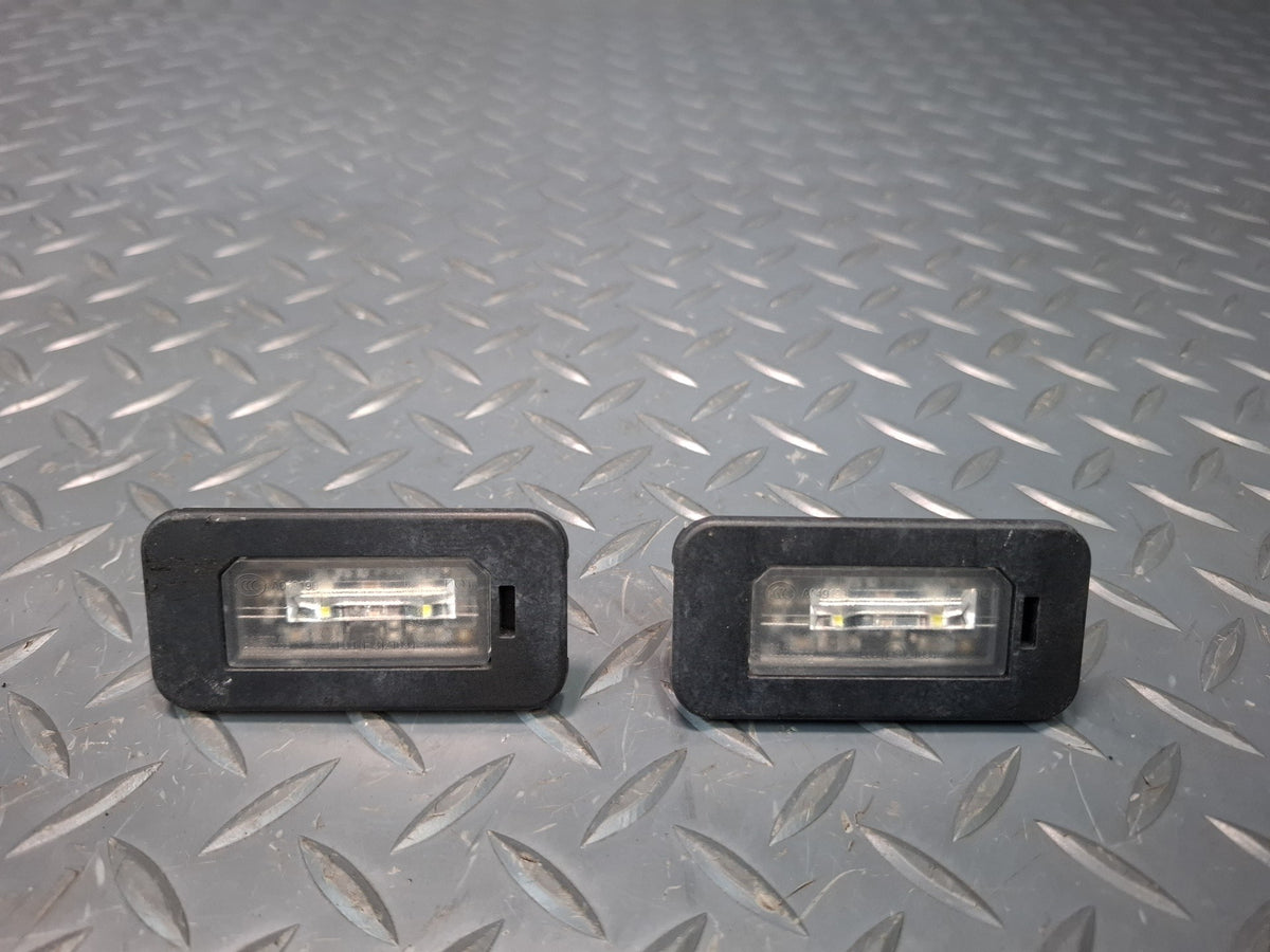 17-19 Alfa Romeo Giulia Q4 Set of 2 License Plate Light Lamp OEM