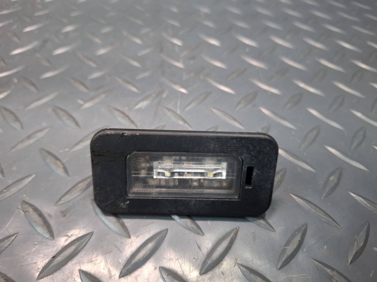 17-19 Alfa Romeo Giulia Q4 Set of 2 License Plate Light Lamp OEM