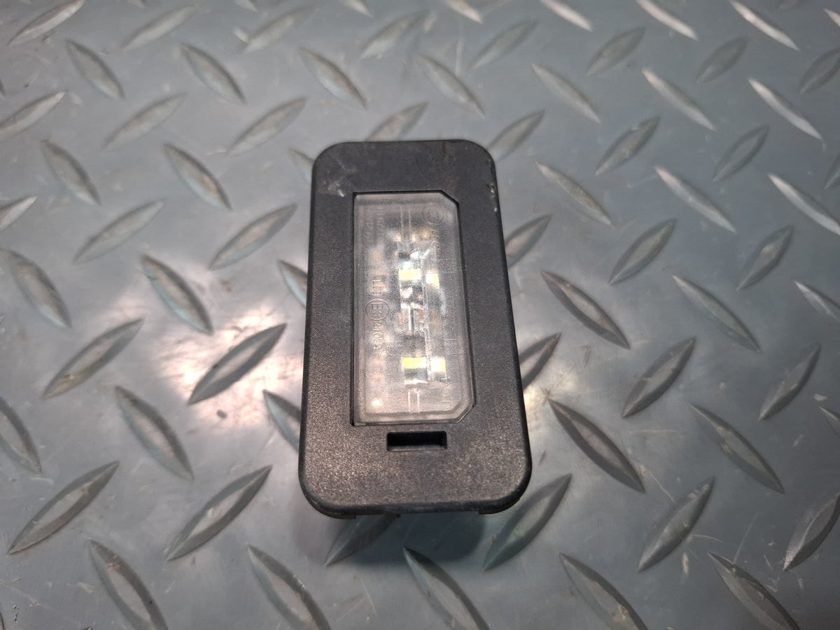 17-19 Alfa Romeo Giulia Q4 Set of 2 License Plate Light Lamp OEM