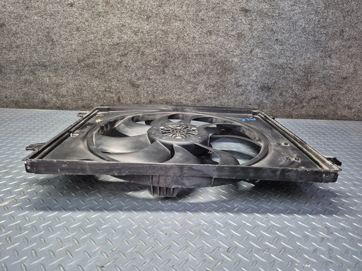 2017-2020 Maserati Levante M161 3.0L Engine Cooling Fan Motor Shroud Damaged