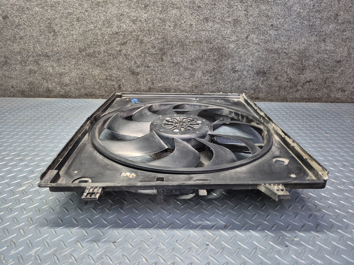 2017-2020 Maserati Levante M161 3.0L Engine Cooling Fan Motor Shroud Damaged