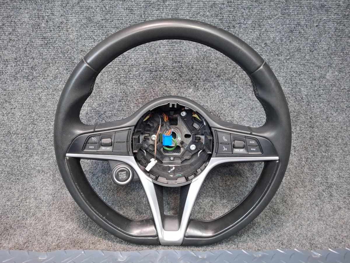 17-21 Alfa Romeo Giulia Leather Steering Black w Controls OEM