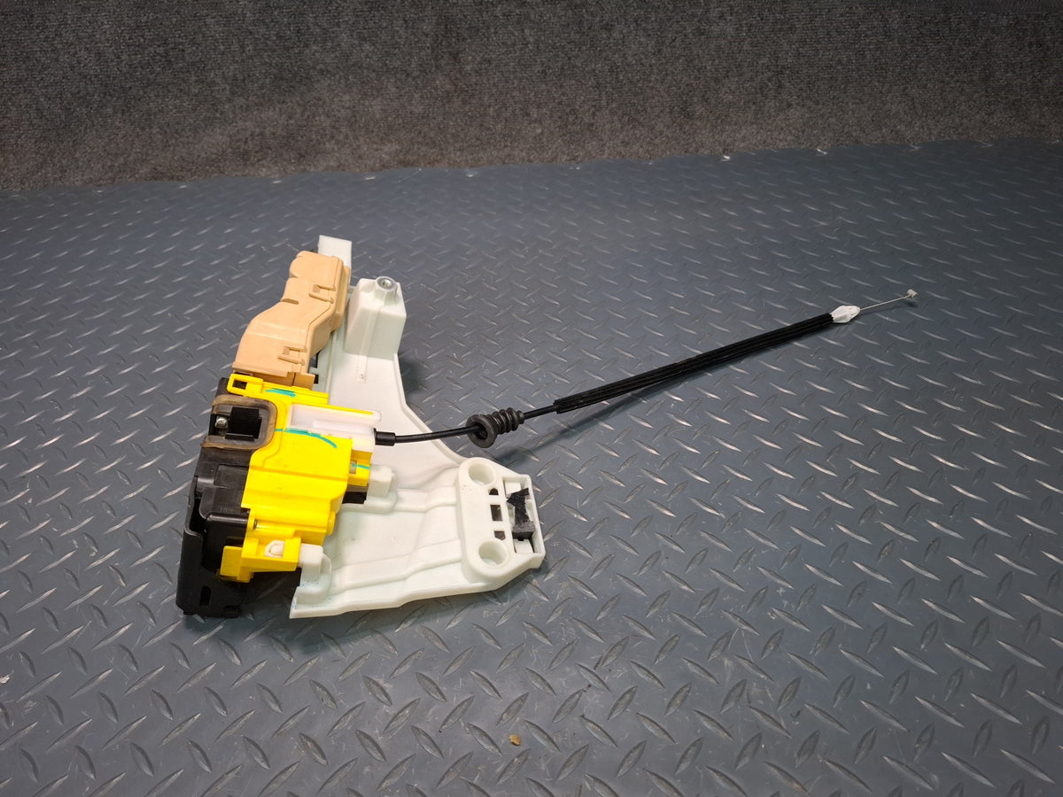 17-26  Alfa Romeo Giulia Front Left Driver Side Door Lock Latch Actuator OEM