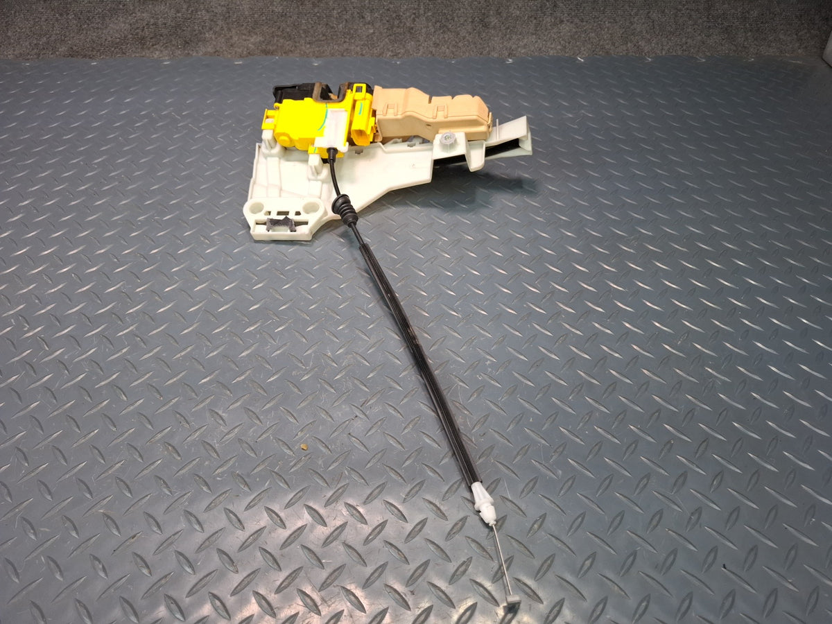 17-26  Alfa Romeo Giulia Front Left Driver Side Door Lock Latch Actuator OEM