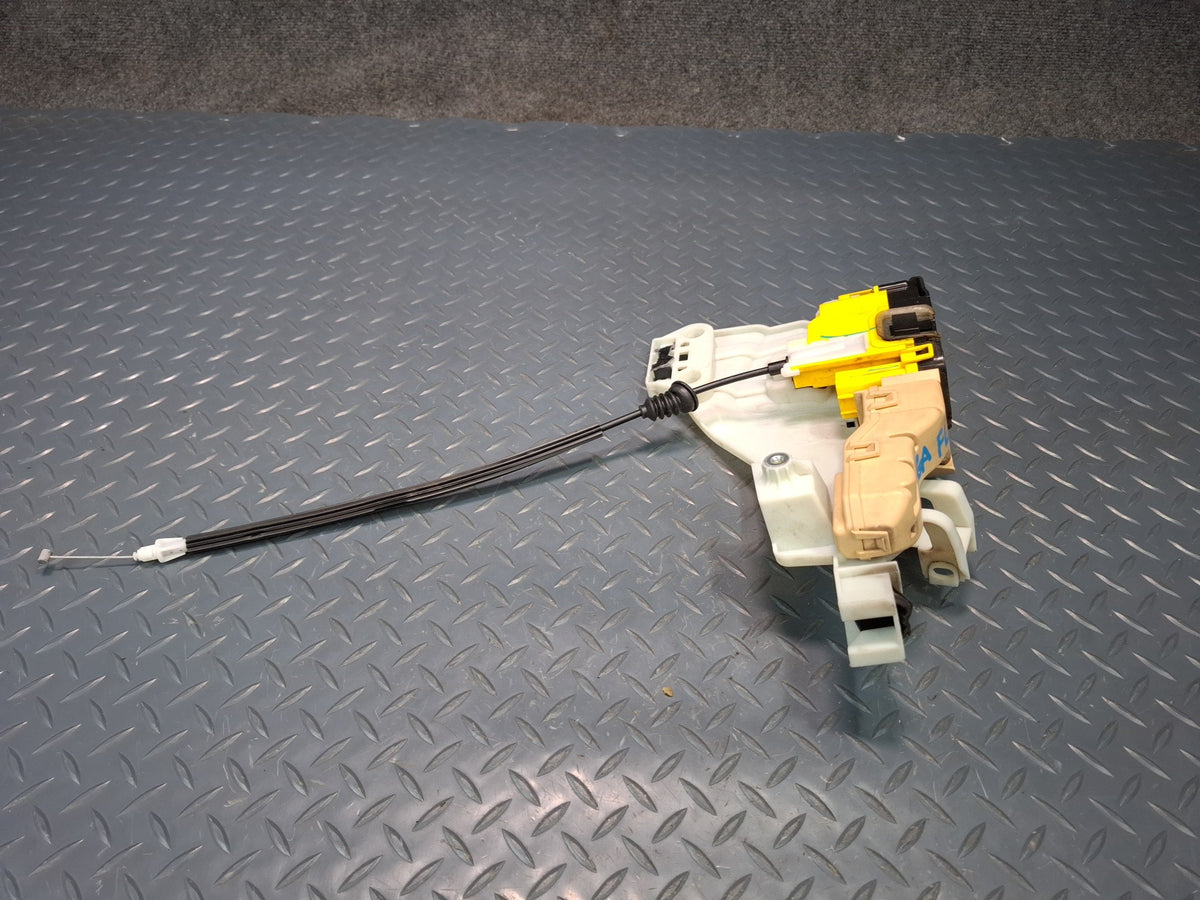 17-26  Alfa Romeo Giulia Front Left Driver Side Door Lock Latch Actuator OEM
