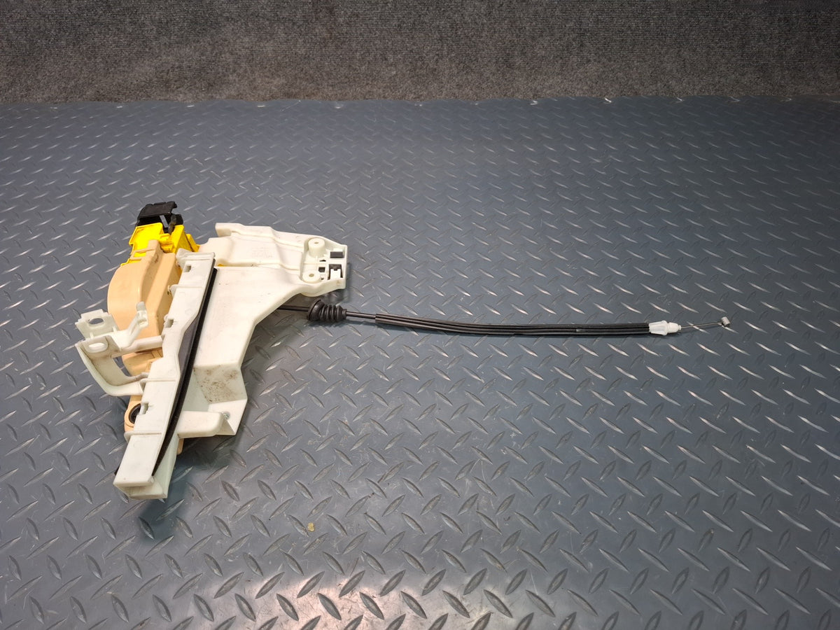 17-26  Alfa Romeo Giulia Front Left Driver Side Door Lock Latch Actuator OEM
