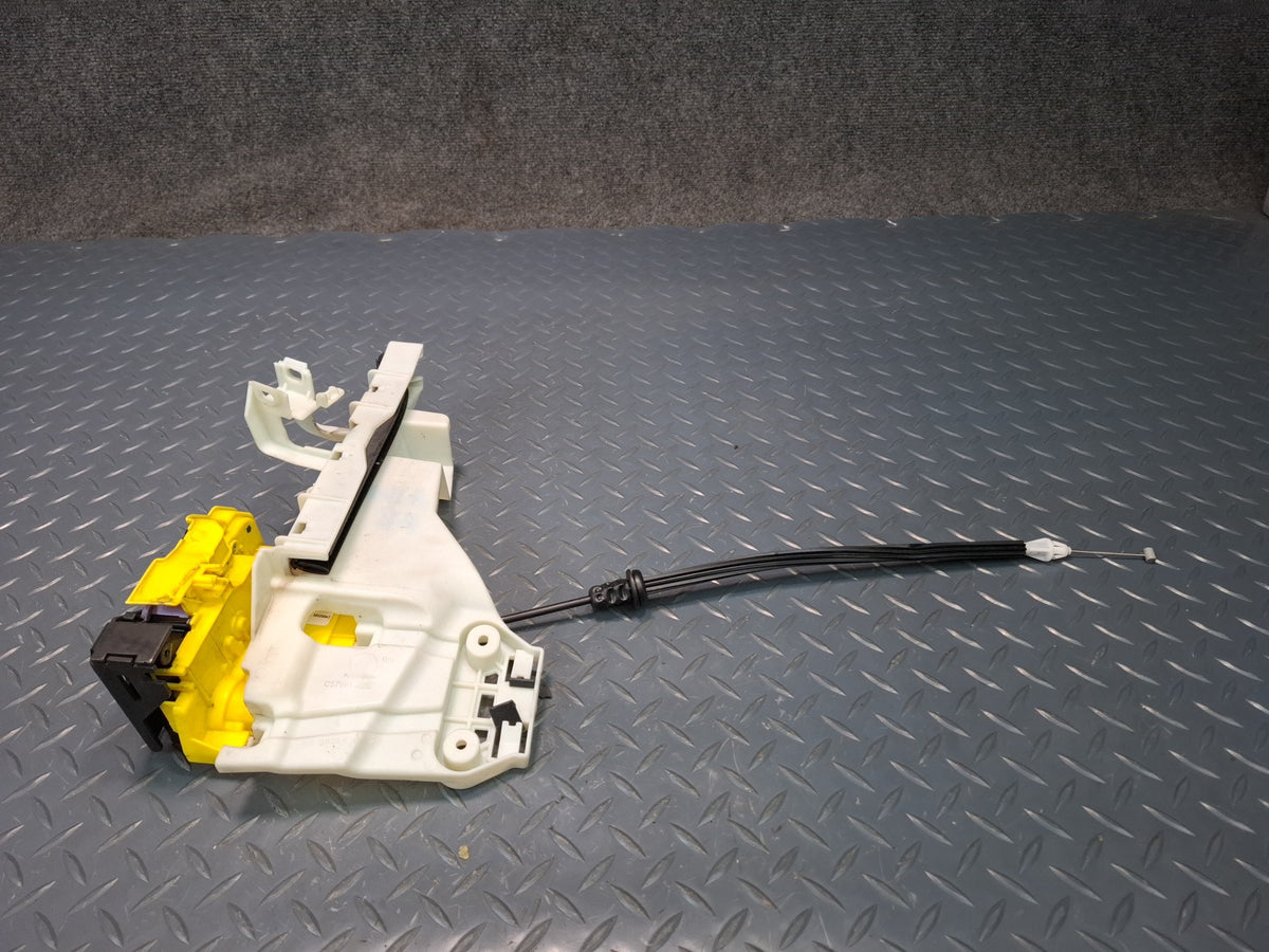17-26 Alfa Romeo Giulia Front Right Passenger Side Door Lock Latch Actuator OEM