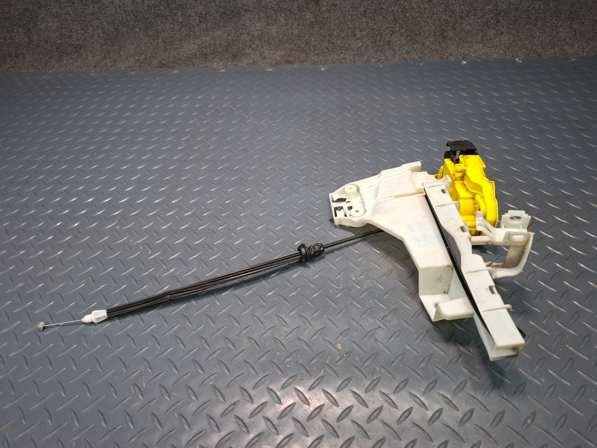 17-26 Alfa Romeo Giulia Front Right Passenger Side Door Lock Latch Actuator OEM
