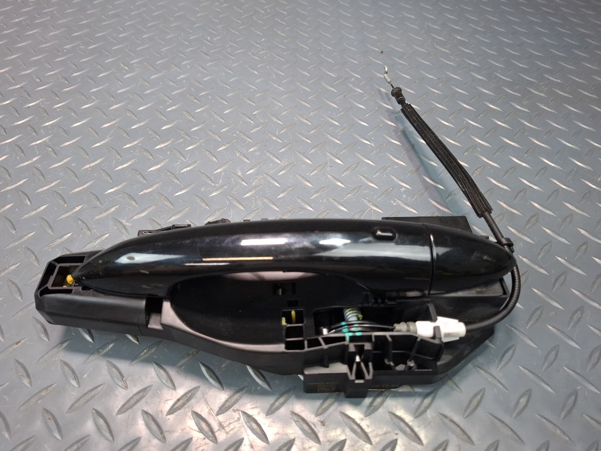 17-24 Alfa Romeo Giulia Front Right Pass Side Exterior Keyless Door Handle OEM