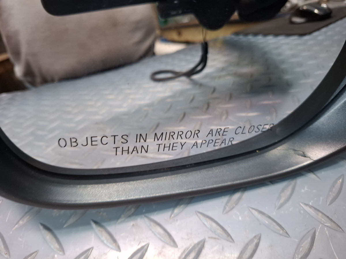 17-25 Alfa Romeo Giulia Right Pass Side Door Heated Rear View Mirror Defective