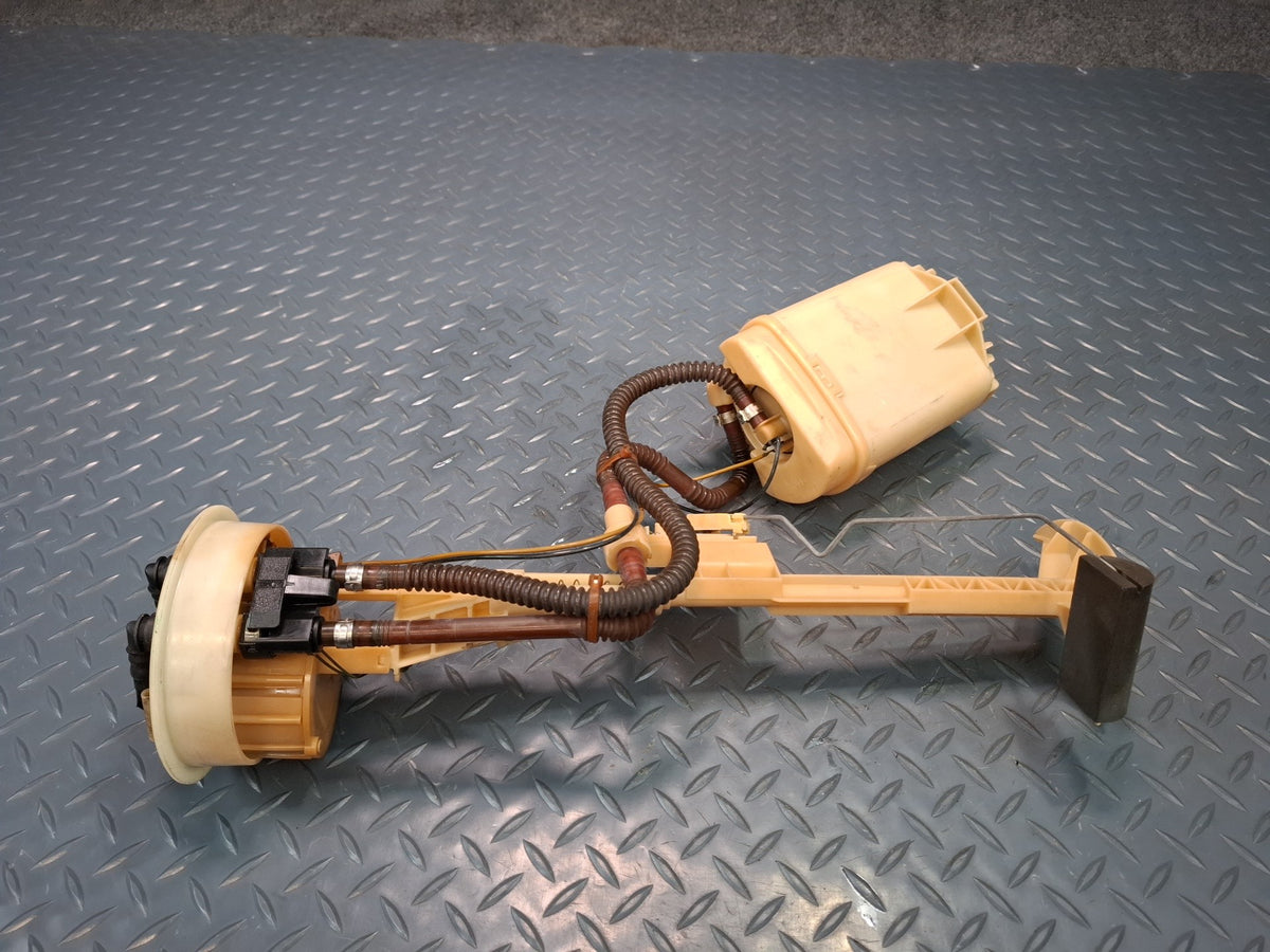 99-01 Porsche 911 996 3.4L M96.01 RWD Fuel Pump Level Sensor Sending Unit Set