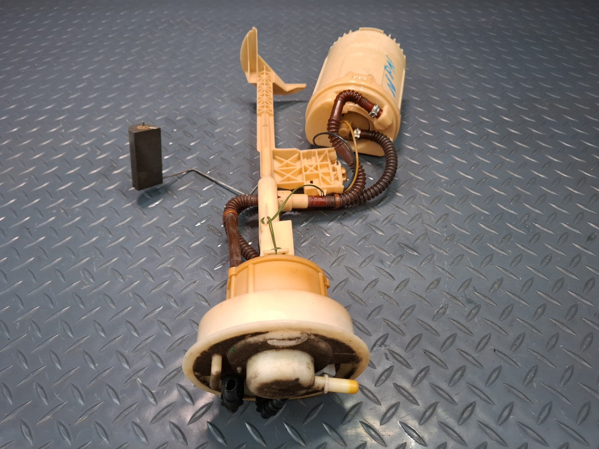99-01 Porsche 911 996 3.4L M96.01 RWD Fuel Pump Level Sensor Sending Unit Set